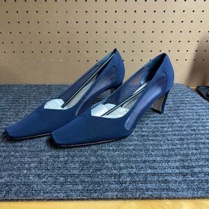 Elegant Navy Blue Women's Heels